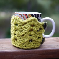 Bernat - Cuppa-Coffee Mug Cozy in Softee Chunky (downloadable PDF)