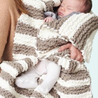 Bernat - In a Wink Baby Blanket in Baby Blanket  (downloadable PDF)