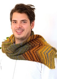Urth Yarns - Chevron Scarf in Uneek Worsted (downloadable PDF)