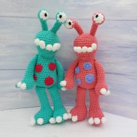 Wee Woolly Wonderfuls Monty and Myrtle the Very Scary Monsters in Stylecraft Special Chunky (leaflet)