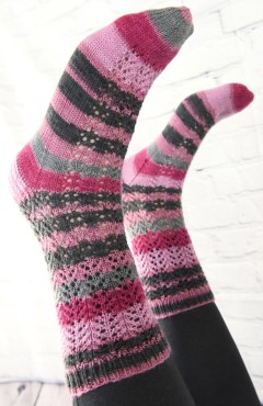 Cascade FW299 - Simple Lace Socks in Heritage Prints (downloadable PDF)
