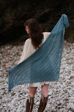 Fyberspates - Winding Path - Shawl by Anniken Alice in Scrumptious 4 Ply (downloadable PDF)