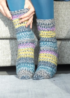 Regia - Socks with Textured Pattern in Regia 6 Ply (downloadable PDF)