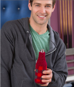 Red Heart - Buffalo Plaid Bottle Cozy in Super Saver (downloadable PDF)