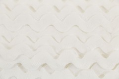 Ric Rac - Polyester - 22mm wide - White (per metre)