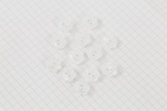 Flower Shape Buttons, Pearlescent White, 12.5mm (pack of 12)