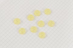 Round Scalloped Rim Buttons, Pearlescent Yellow, 11.25mm (pack of 9)