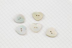 Rustic Heart Buttons, Mother of Pearl, Natural, 17.5mm (pack of 5)