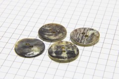 Round Shell Buttons, Natural, 17.5mm (pack of 4)