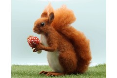 World of Wool - Solly the Squirrel (Needle Felting Kit)